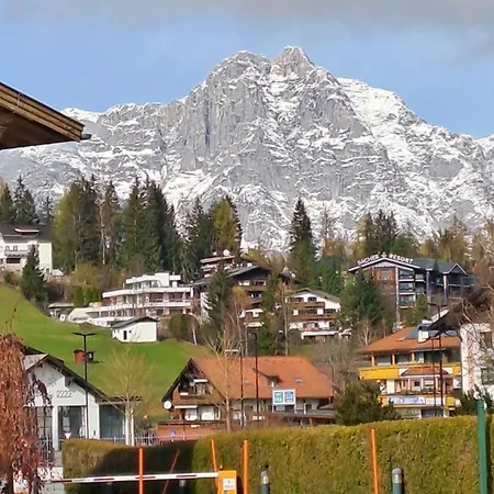 Zwei Hirsche Lodge Seefeld in Tirol