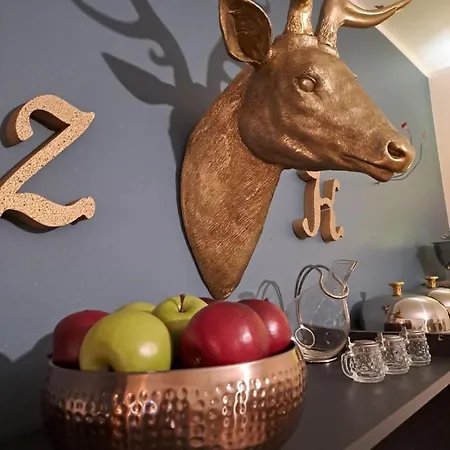 Zwei Hirsche Ζέεφελντ