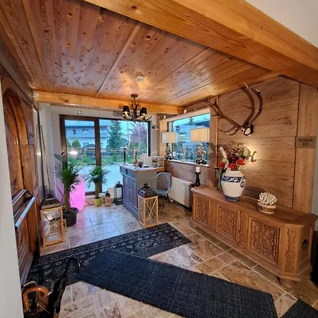 Zwei Hirsche Зеефельд в Тироле