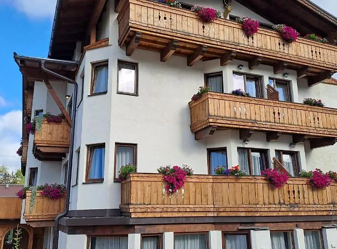 Zwei Hirsche Ζέεφελντ